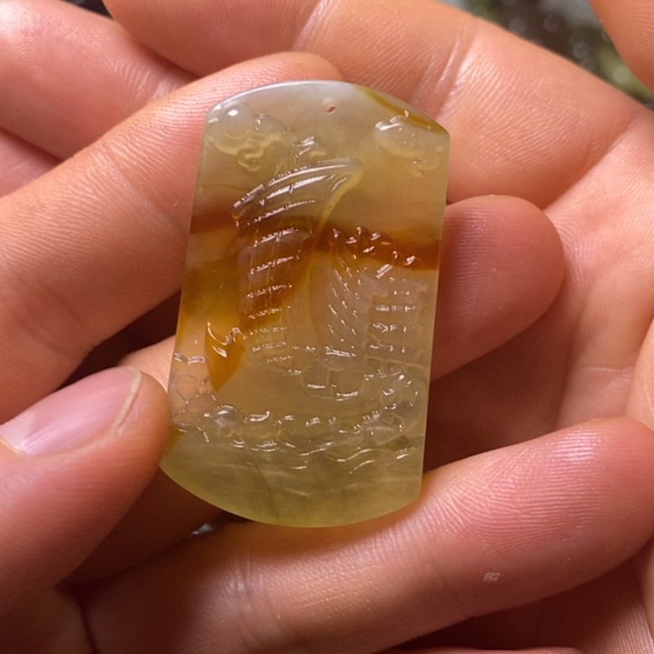 岫玉岫玉颈饰未镶嵌