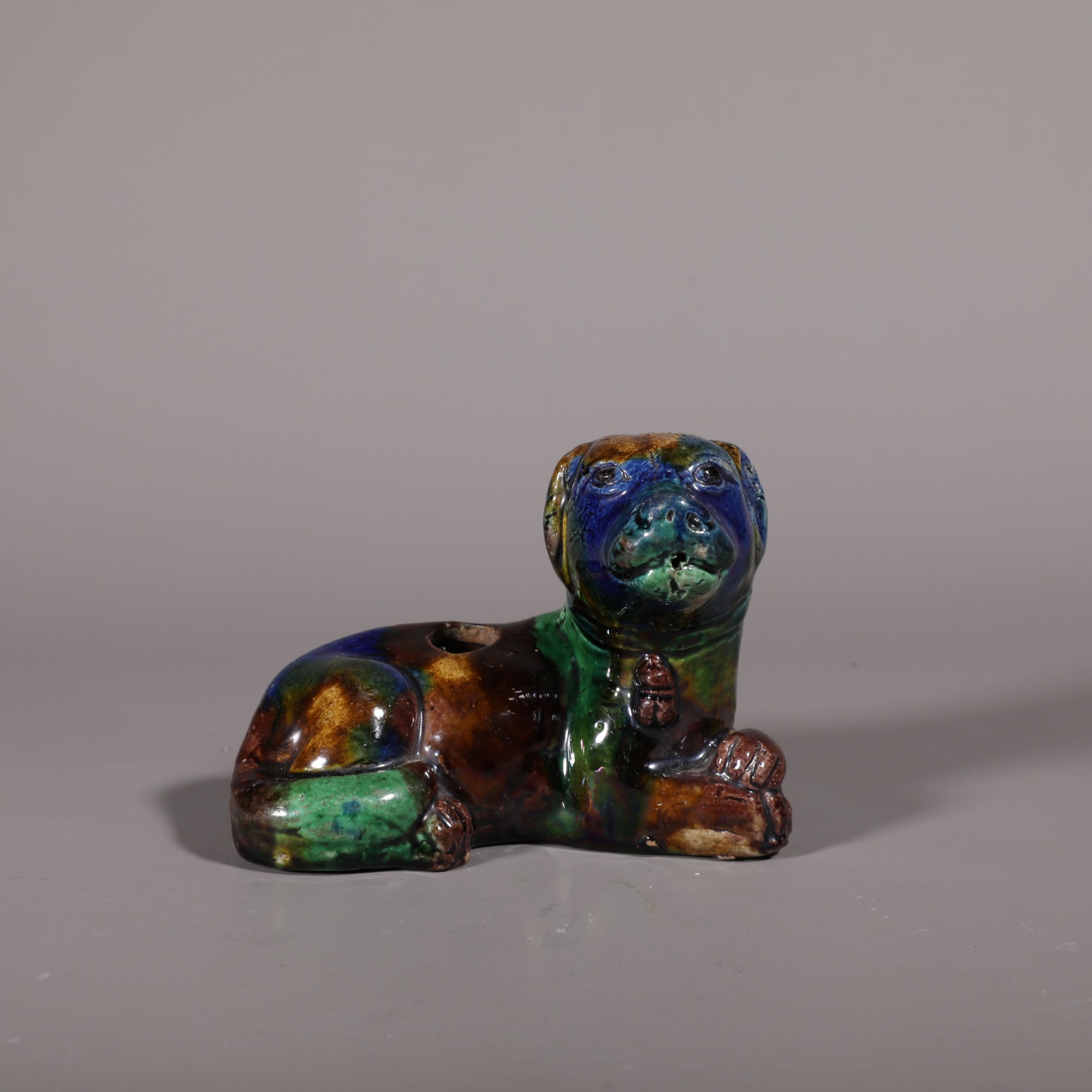 LOT081607 清 素三彩狗砚滴