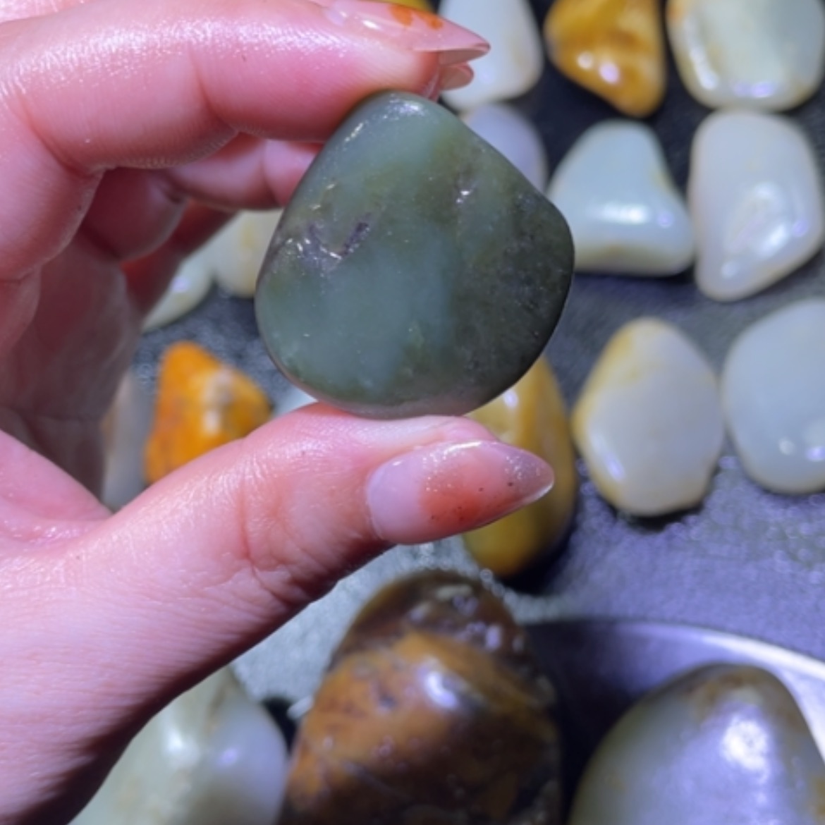 【闪购商品】颈饰未镶嵌和田玉名*