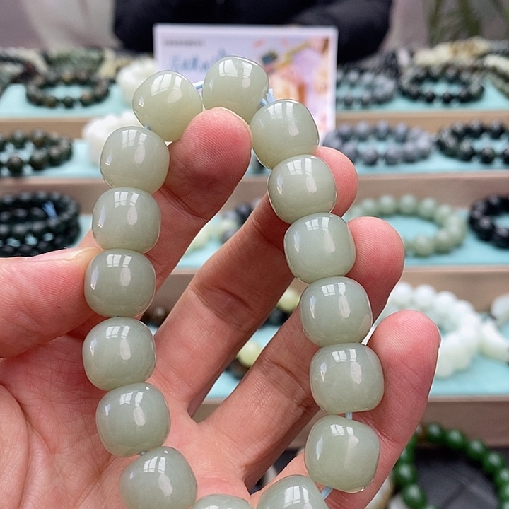 和田玉手链未镶嵌