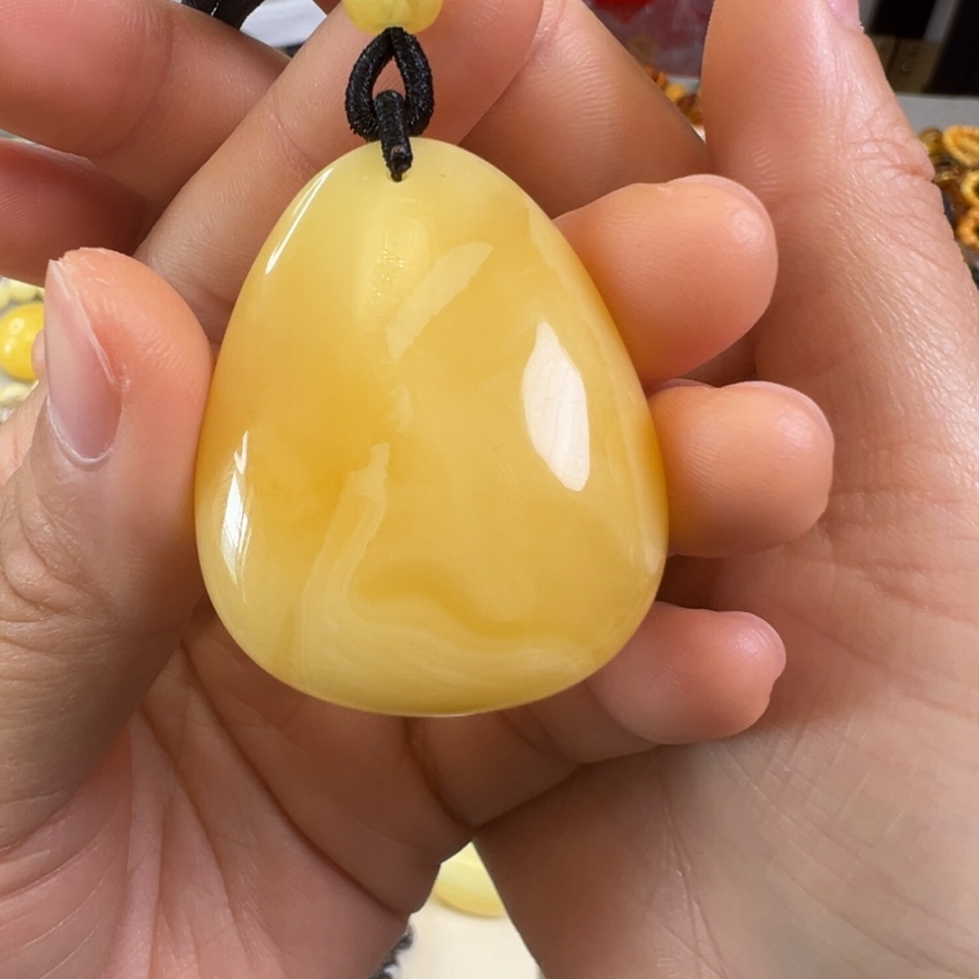 蜜蜡裸石未镶嵌蜜蜡