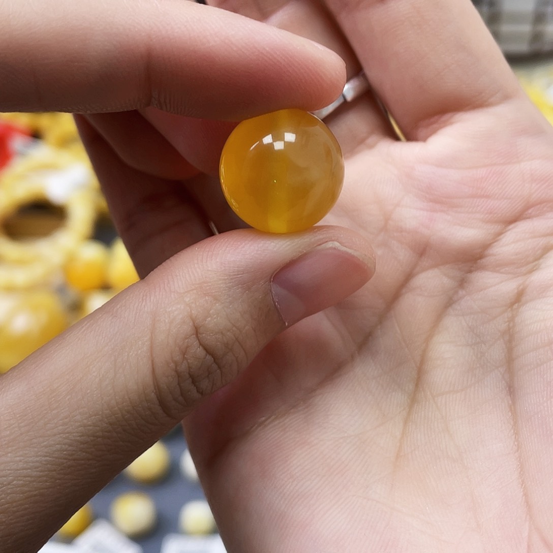 未镶嵌琥珀珠宝奇石福利圆珠15.6mm 瑕