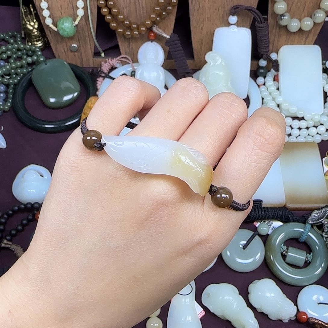 和田玉未镶嵌手链