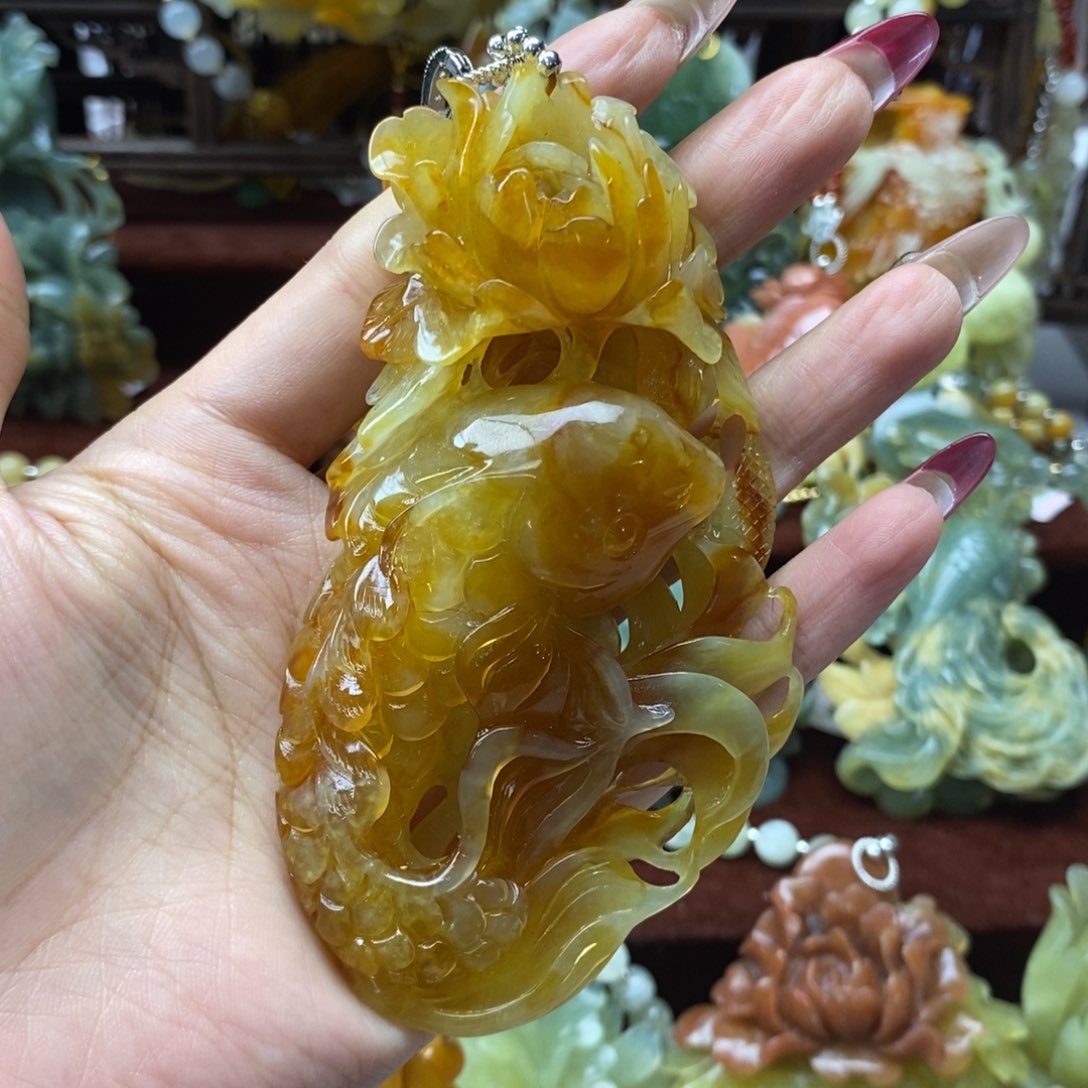 蛇纹石玉挂件未镶嵌嘉****）
