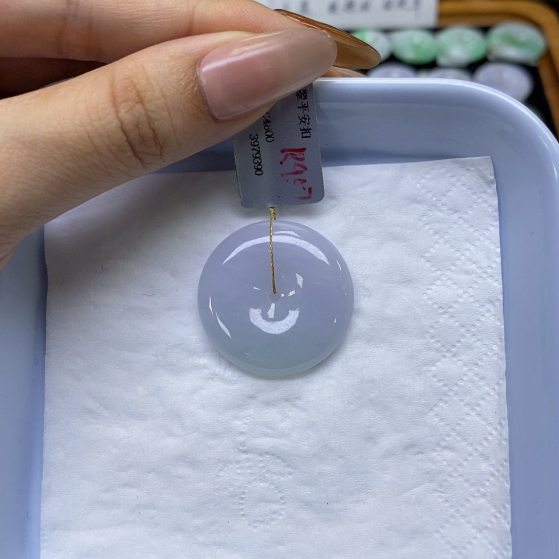 颈饰未镶嵌翡翠平安扣