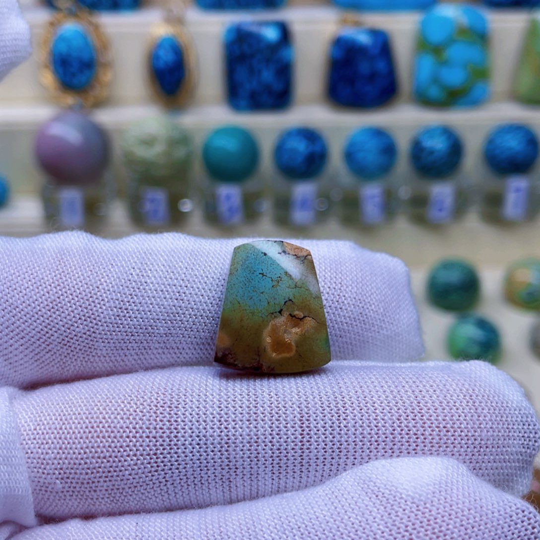 绿松石未镶嵌绿松石