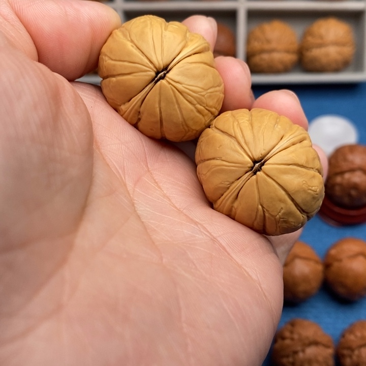 文玩核桃把件麒麟瓜