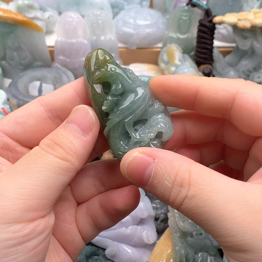 吊坠(不含链)未镶嵌翡翠