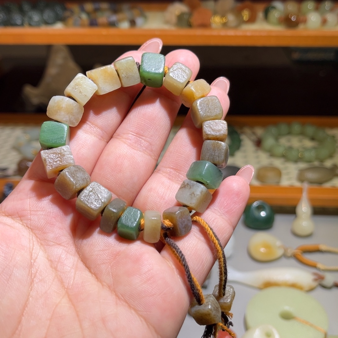 和田玉未镶嵌手链