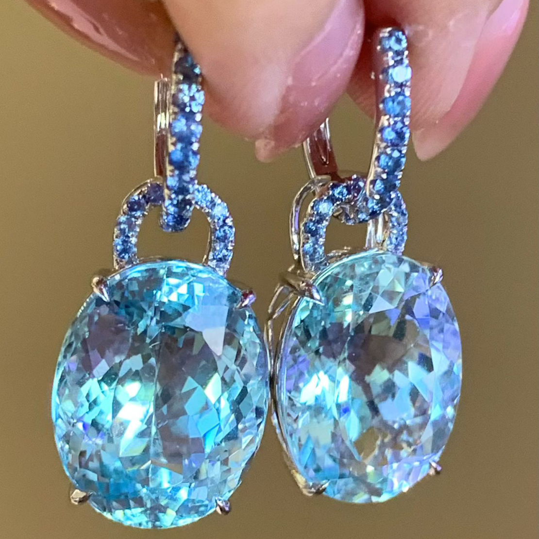 海蓝宝耳钉钻 石 18k