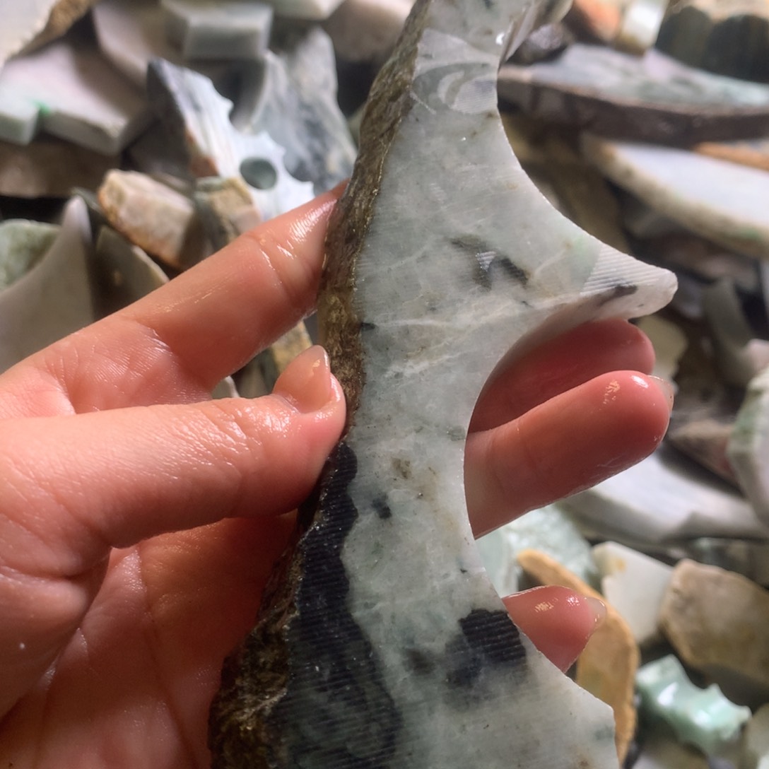 翡翠颈饰未镶嵌缅甸翡翠