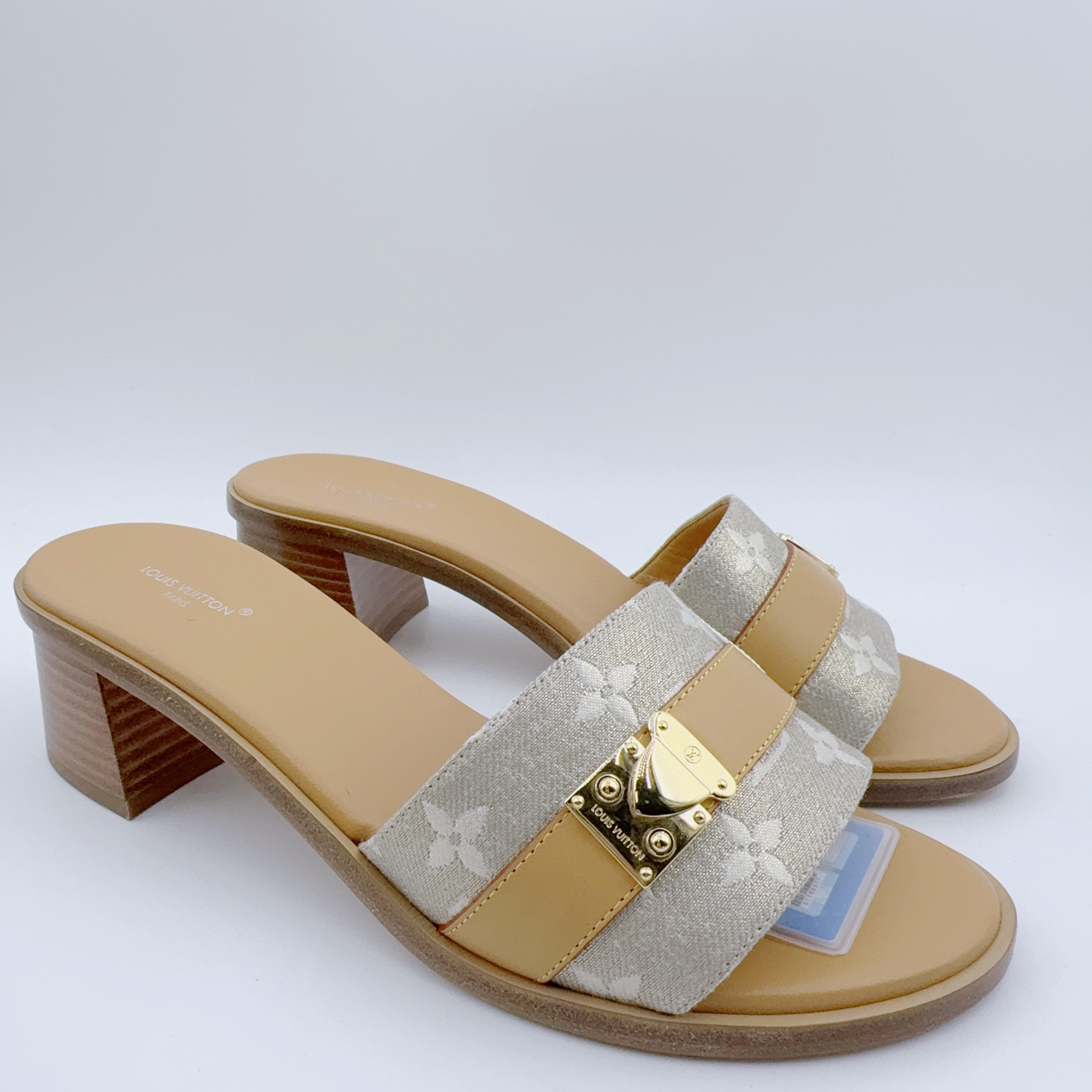 全新未使用 LouisVuitton/路易威登 38码/金标满印印花高跟凉拖