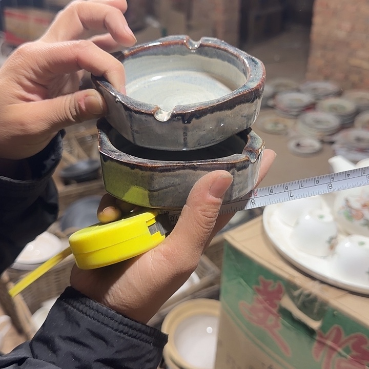 库存微瑕窑变烟灰缸两个