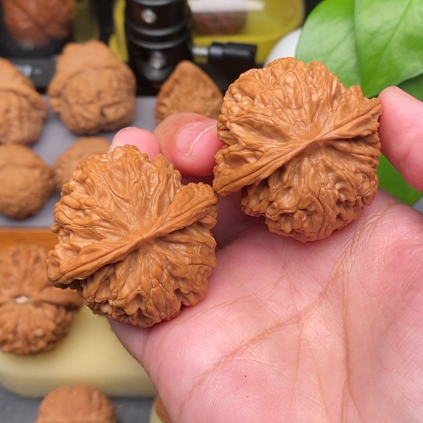 【闪购商品】文玩核桃把件苹果全品42