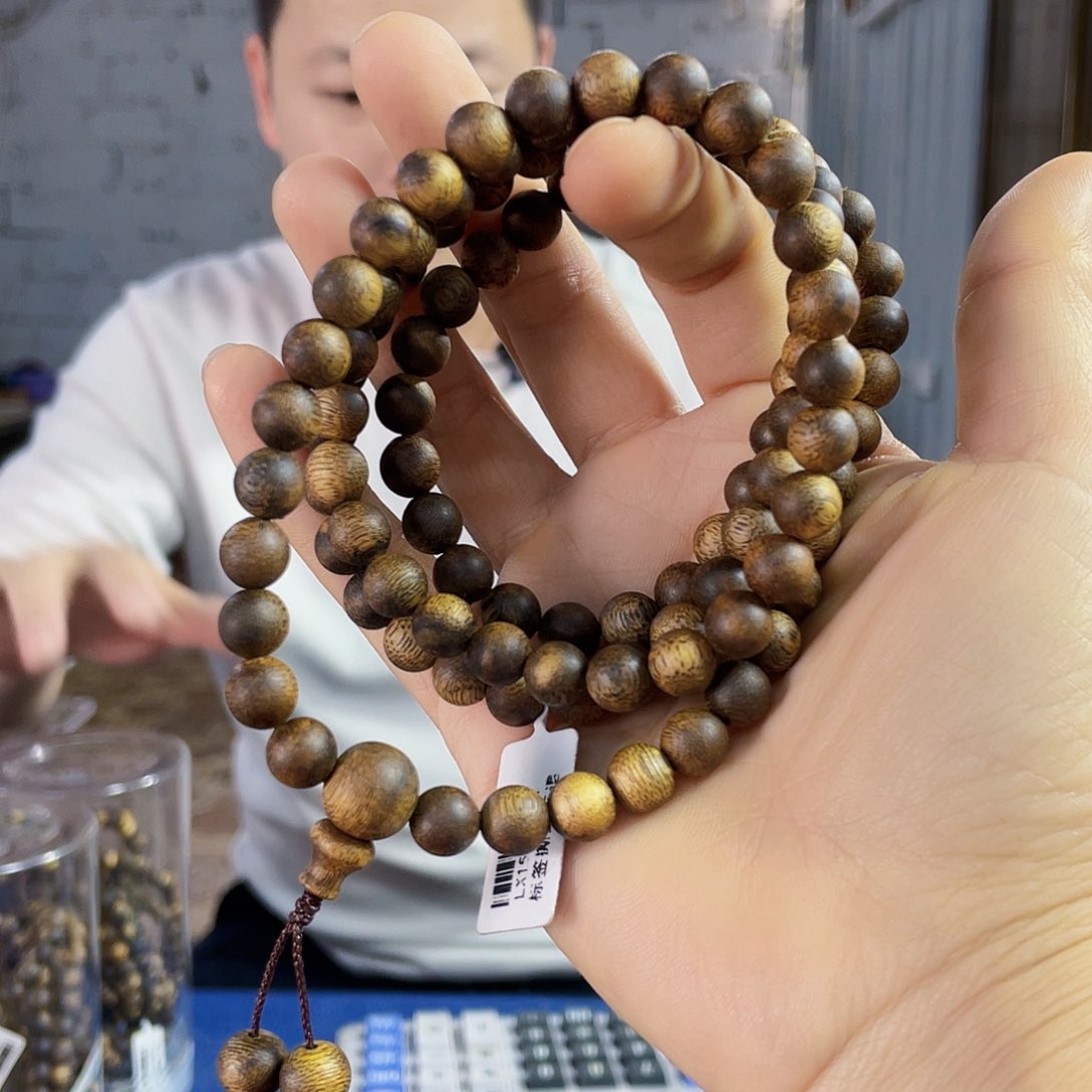 沉香手串海南流油王圆珠长串0.8/24克多样性发一