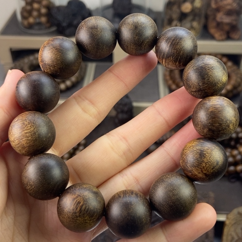 【闪购商品】沉香手串椛越南芽庄白棋留疤玉化
