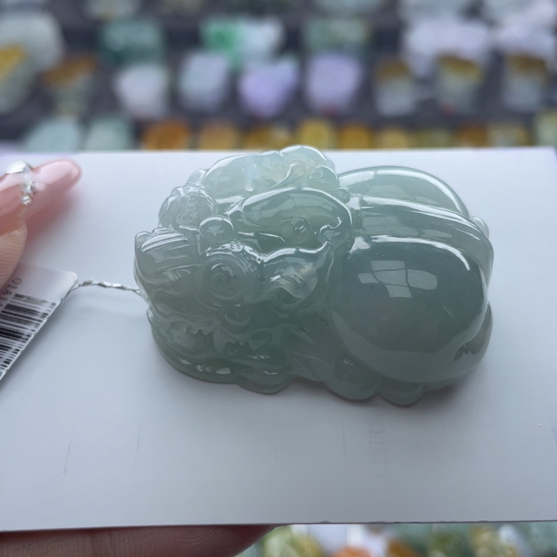 翡翠颈饰未镶嵌貔貅