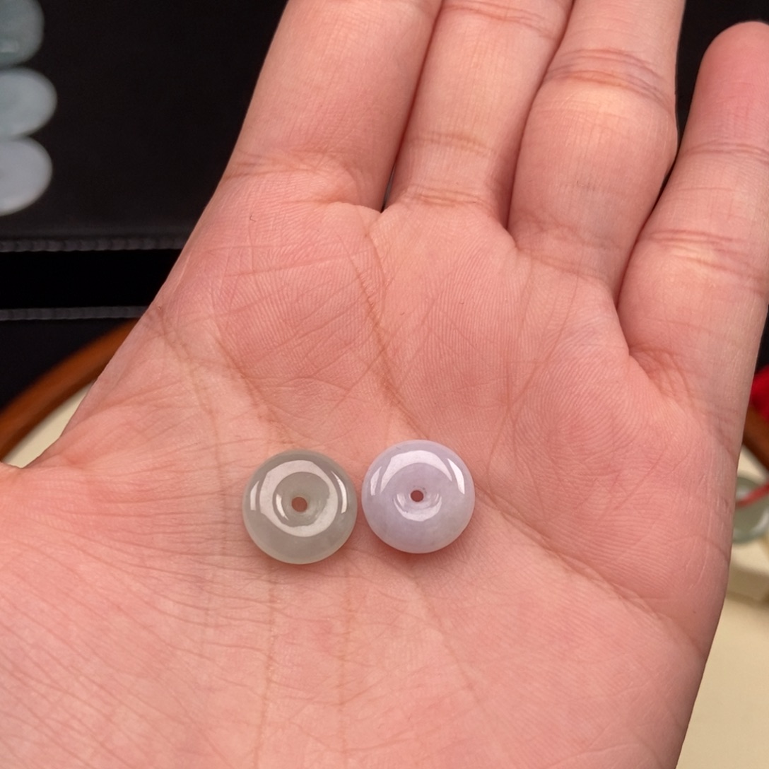 翡翠未镶嵌颈饰小平安扣 福利不退