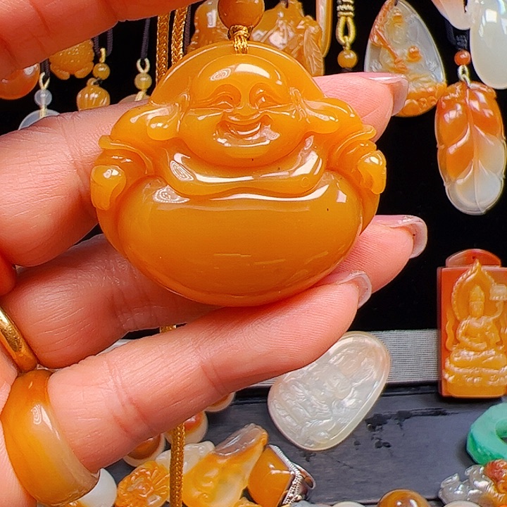 石英质玉（黄龙玉）颈饰合金