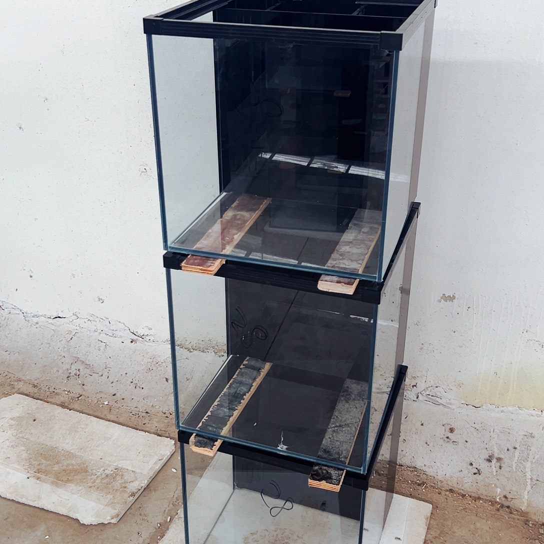 开***了玻璃404040背马桶全套