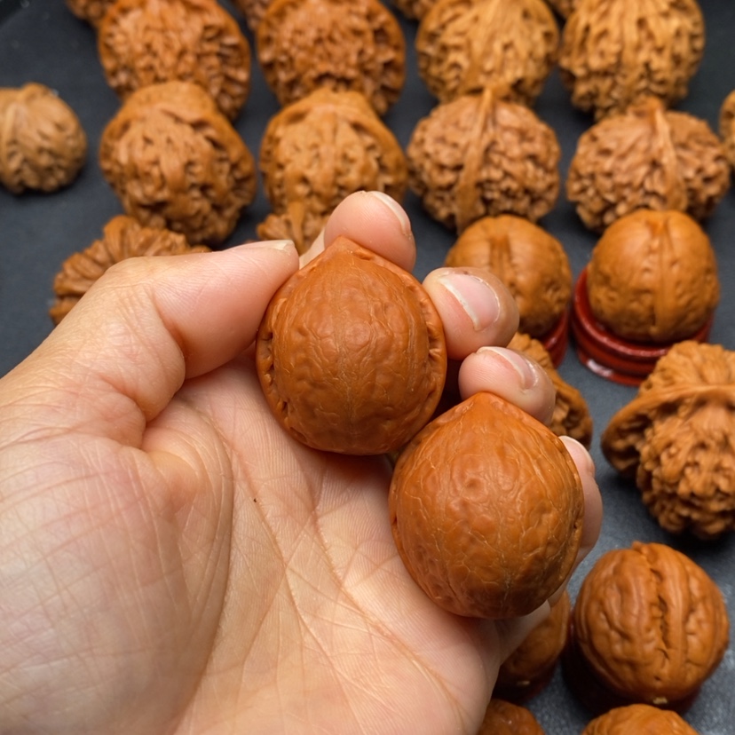 【闪购商品】文玩核桃把件兼*貔貅