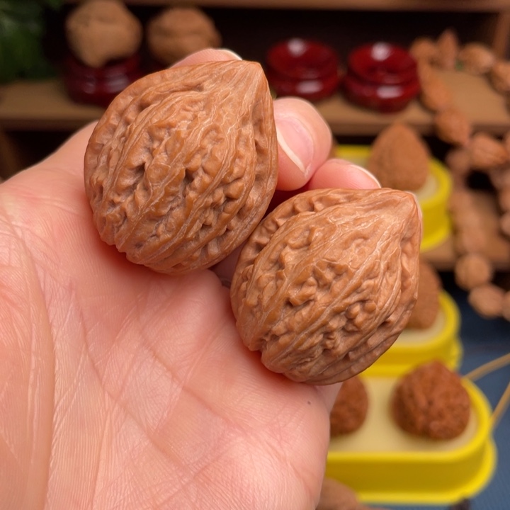 文玩核桃把件瓷瓶33