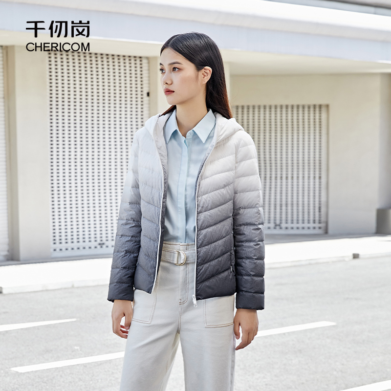 Chericom/千仞岗【官方】新款冬季时尚常规款连帽Y289001Y