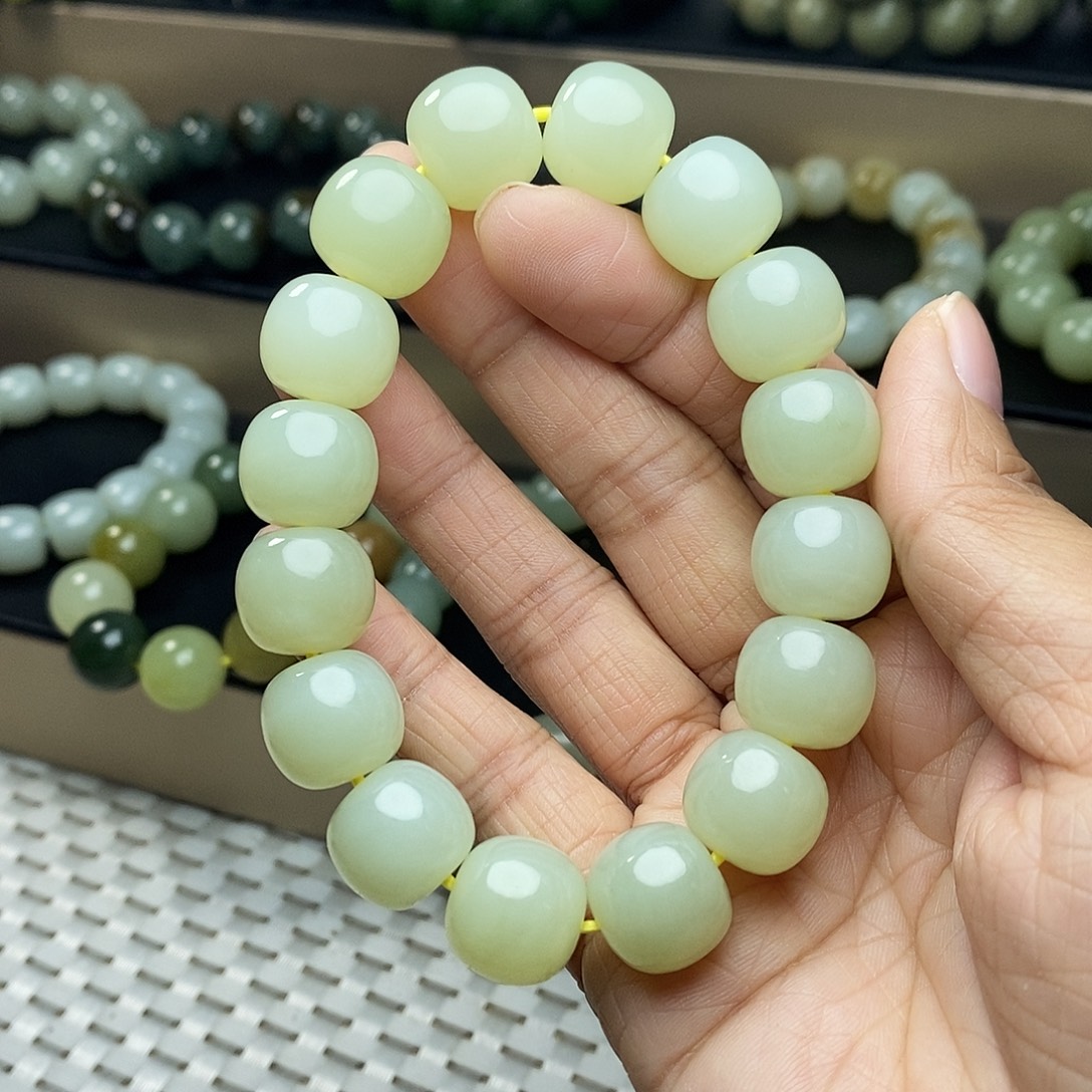 和田玉未镶嵌手链卡14