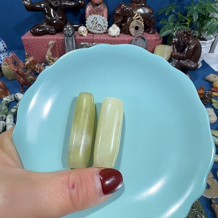 透闪石质玉未镶嵌挂件