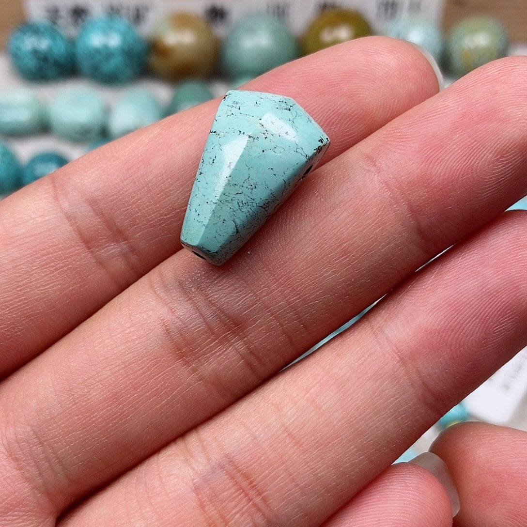 未镶嵌绿松石珠宝半成品