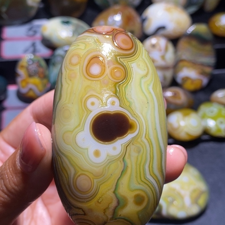 玛瑙/玉髓未镶嵌珠宝奇石113