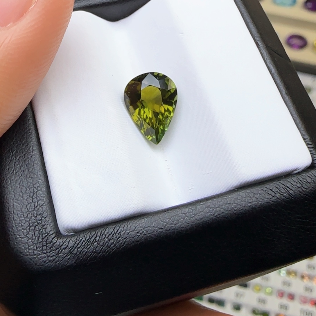 碧玺珠宝半成品未镶嵌天然 2.53克拉