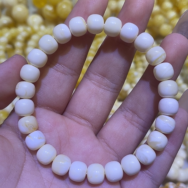 琥珀未镶嵌珠宝奇石8.2m