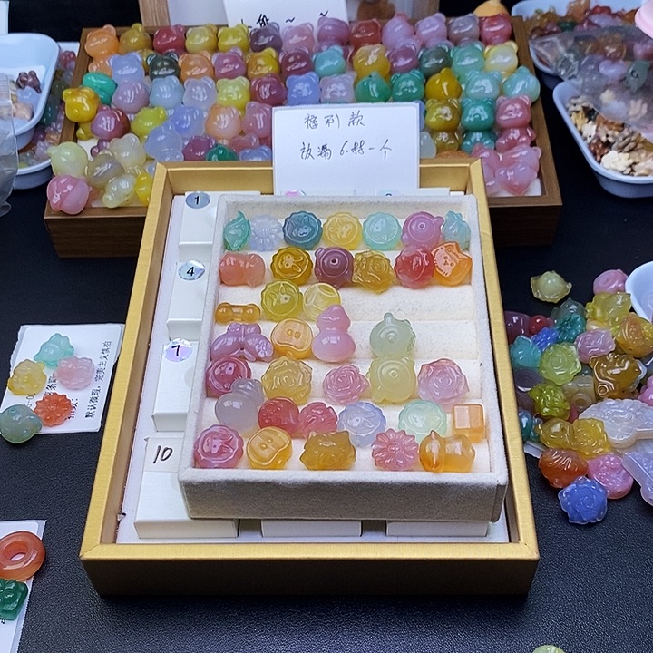 玛瑙/玉髓合金车挂