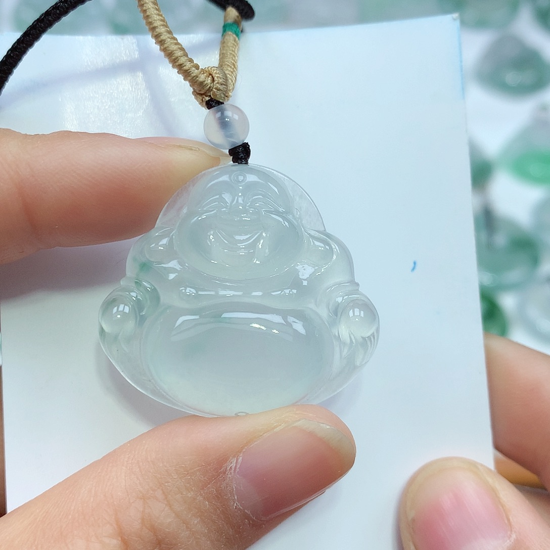 翡翠颈饰未镶嵌是***ლ佛
