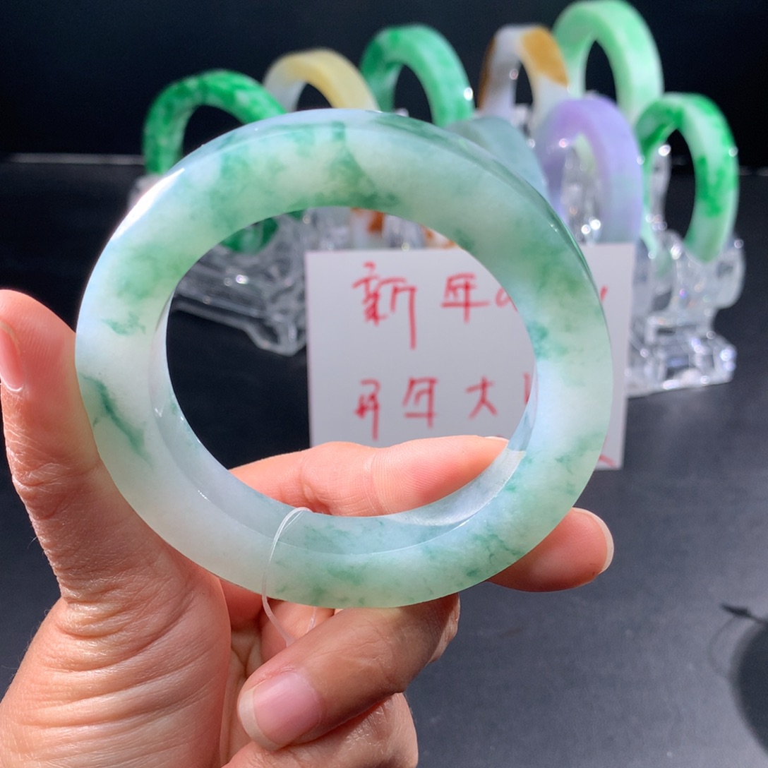 定制翡翠手镯未镶嵌