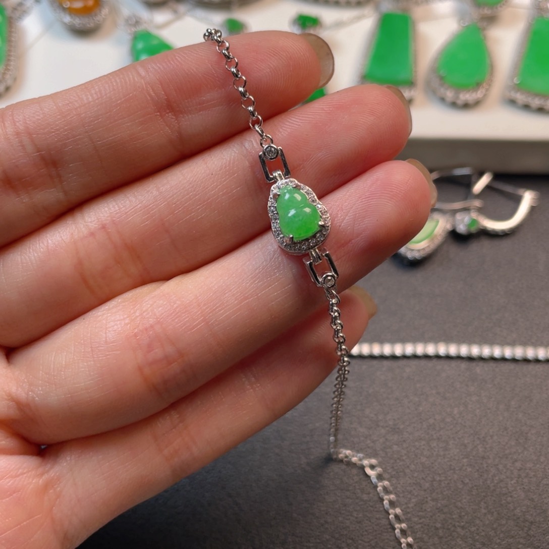 翡翠吊坠(不含链)银S925镶嵌手链
