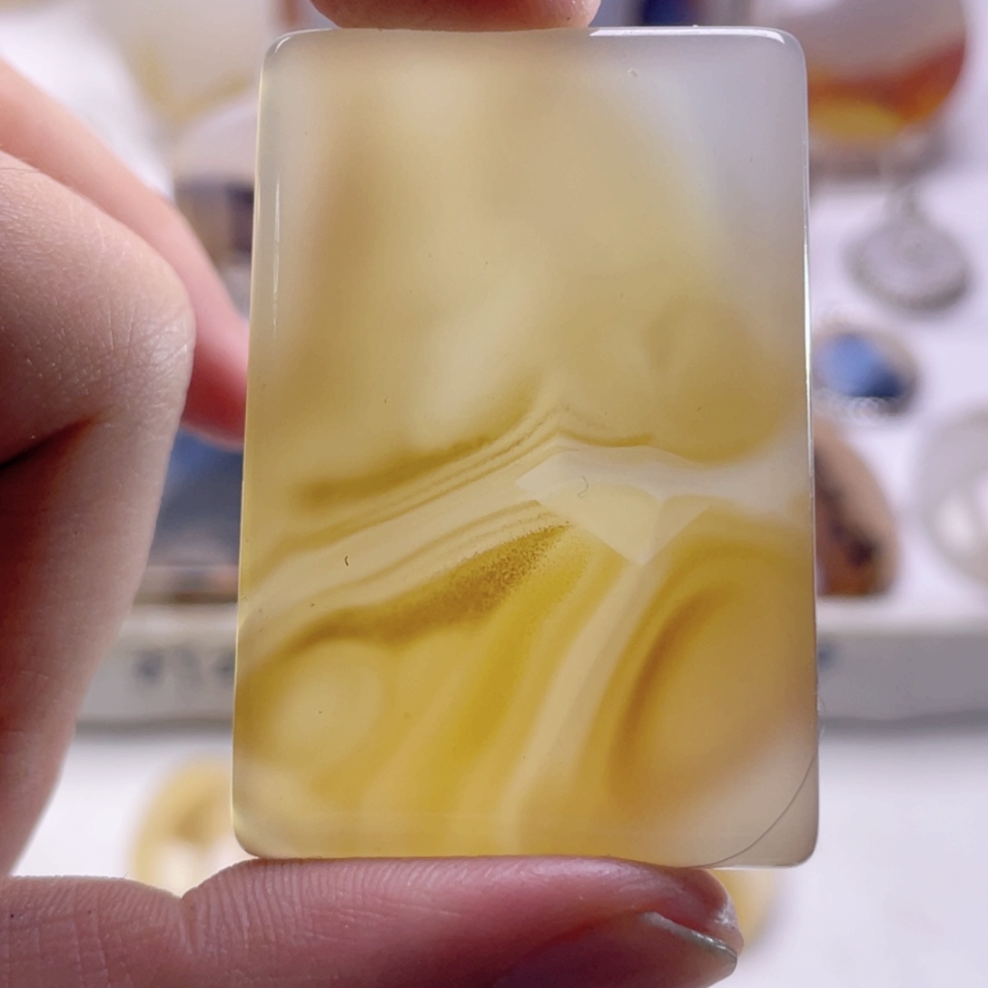 玛瑙/玉髓未镶嵌珠宝奇石