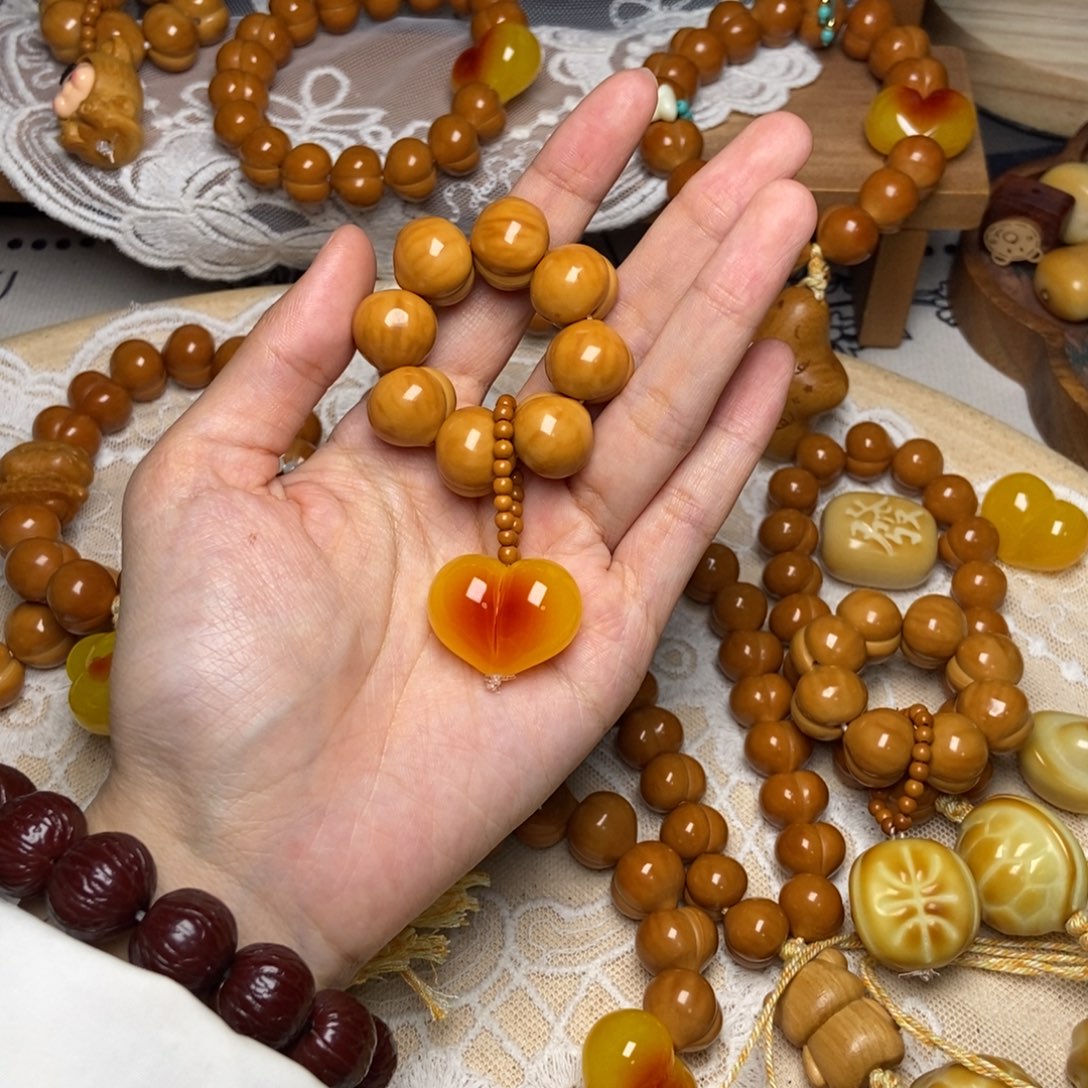 吊坠猴头核桃屁桃卡15