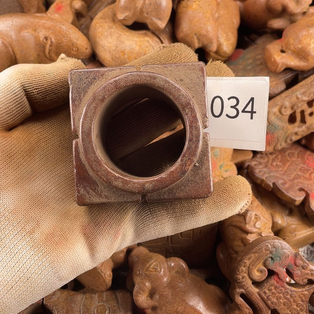 和田玉（糖玉）未镶嵌挂件