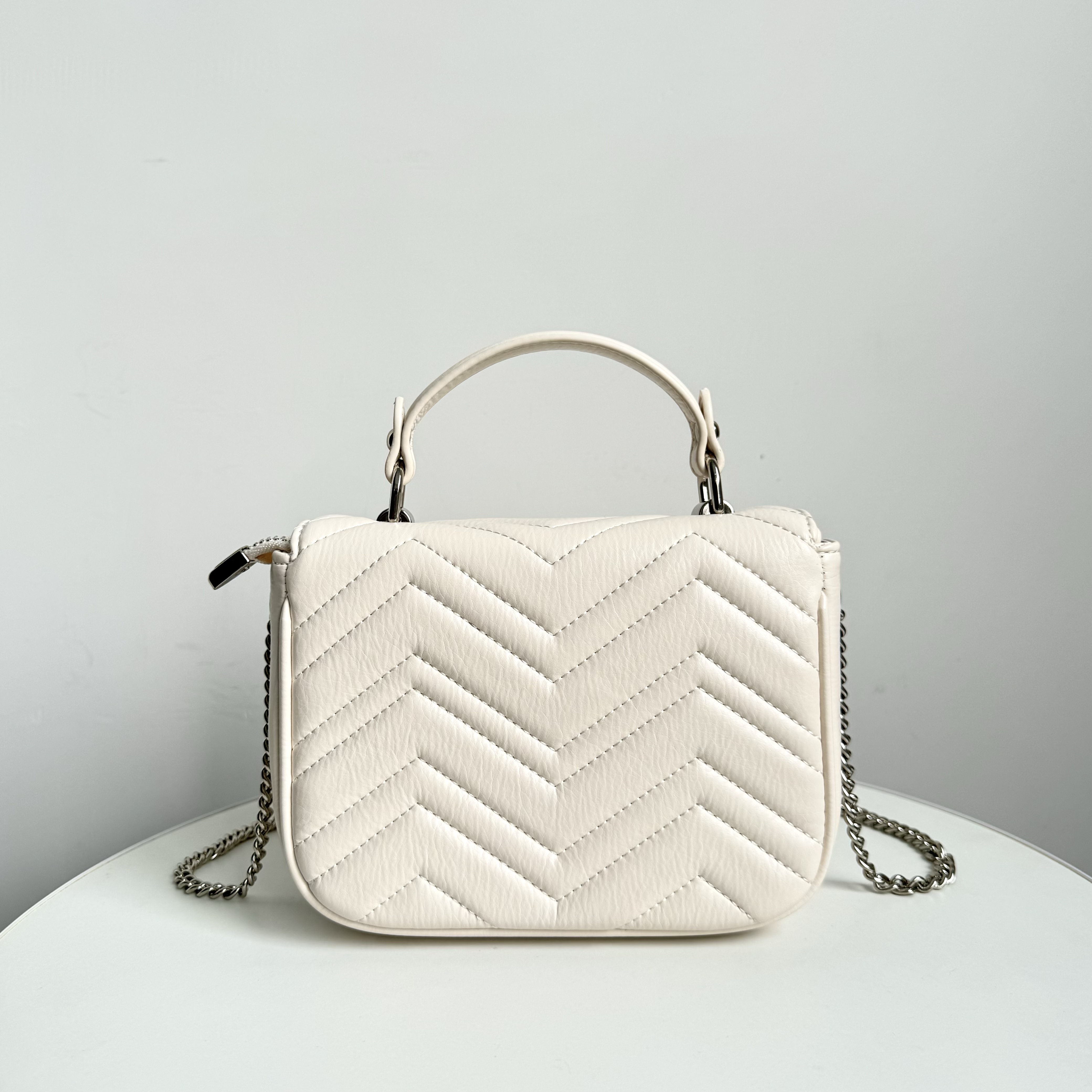 高级百搭米白手提斜挎链条包