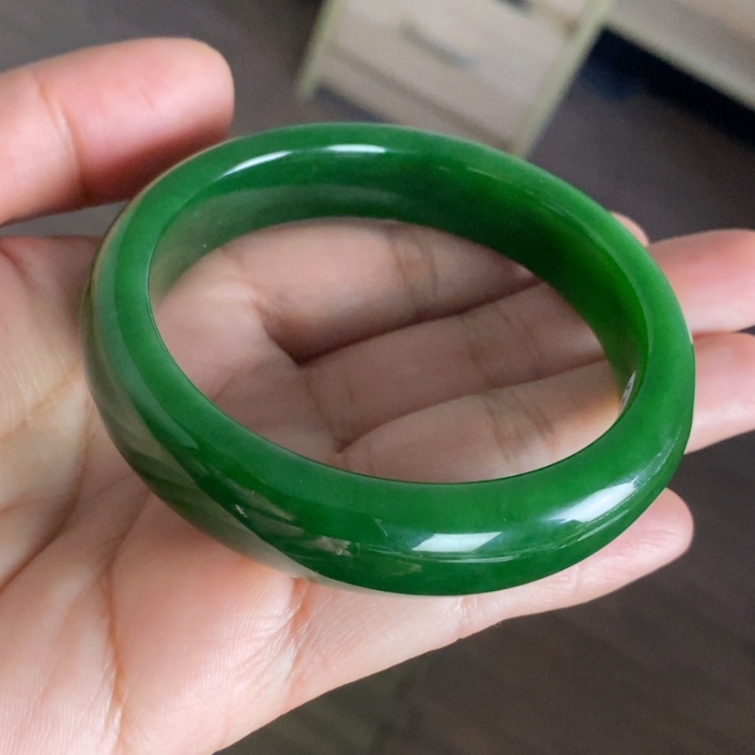 【闪购商品】未镶嵌手镯和田玉（碧玉）