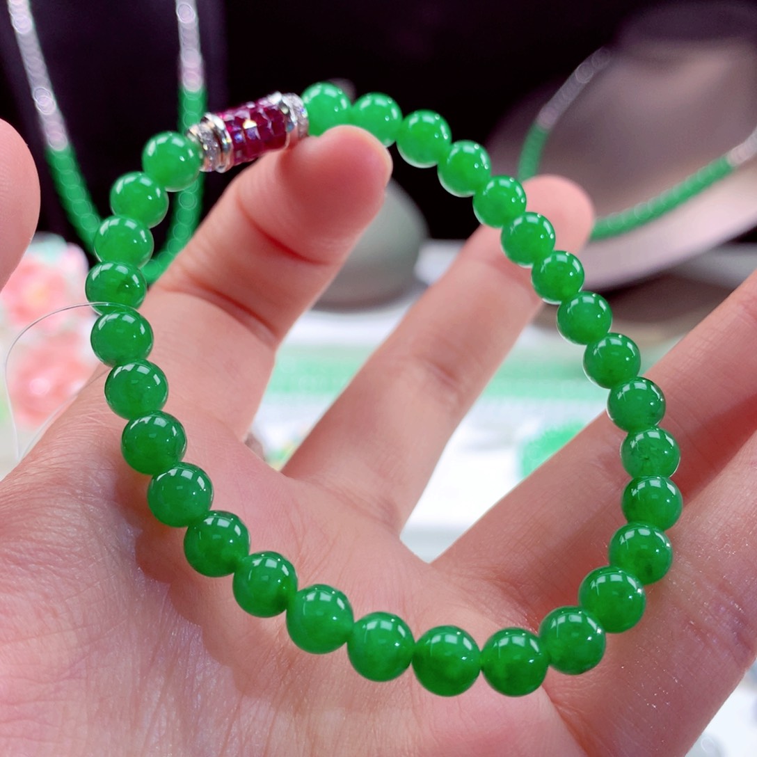 翡翠手链未镶嵌卡6mm