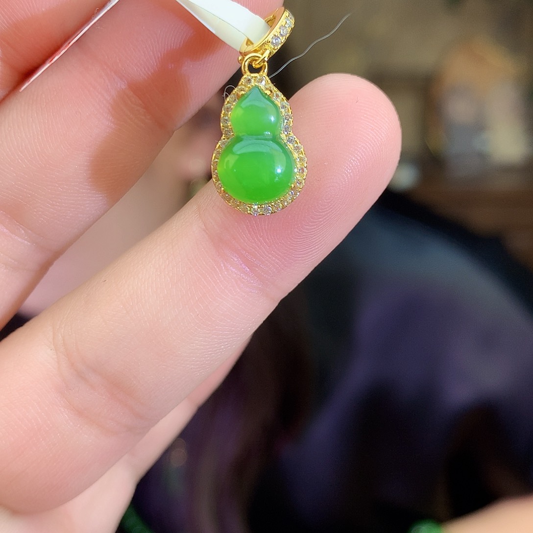 吊坠(不含链)银S925镶嵌和田玉（碧玉）吊坠