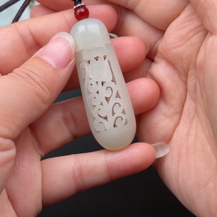 未镶嵌和田玉挂件