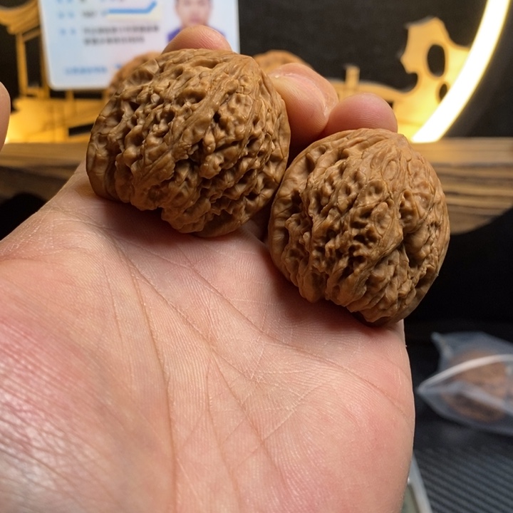 潦***生文玩核桃把件4024号39收藏天残窝黄线打折