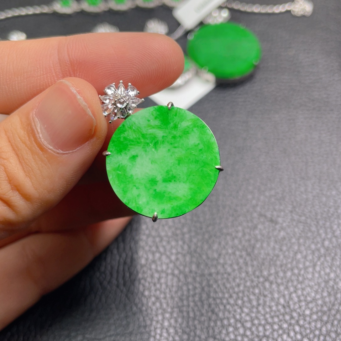 翡翠吊坠(不含链)银S925镶嵌