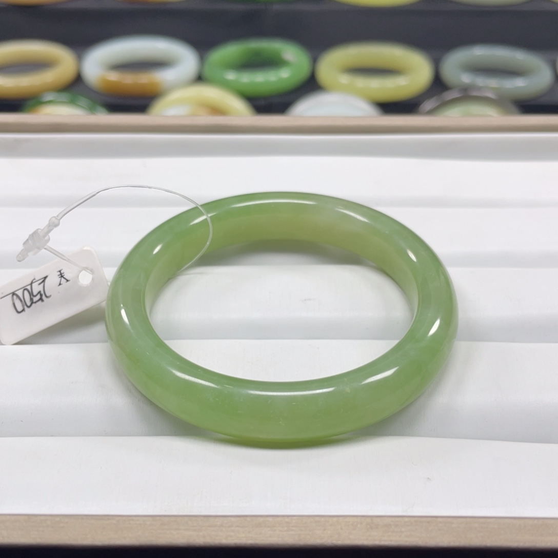 和田玉手镯未镶嵌53