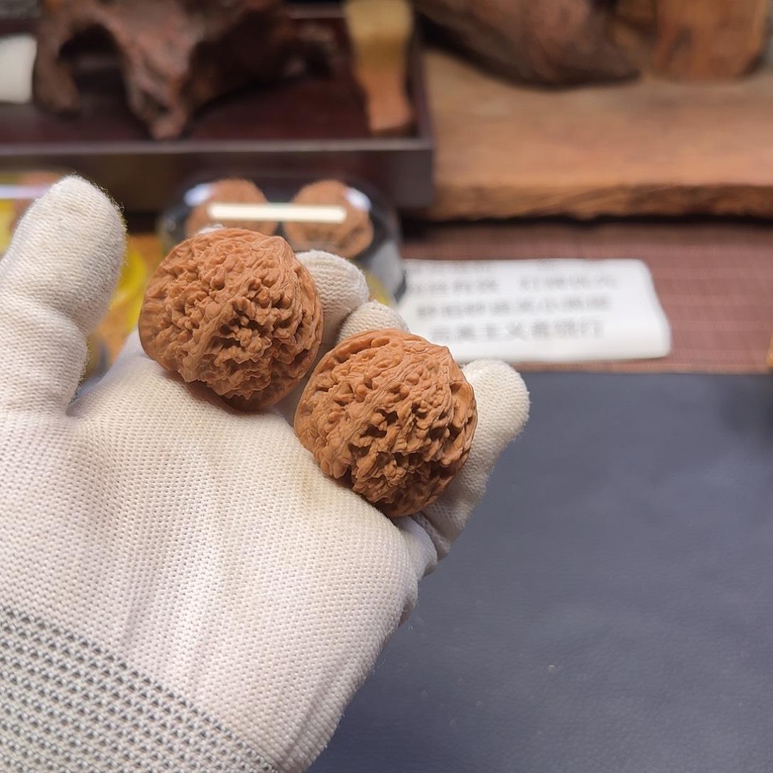 核桃满天星文玩核桃手把件