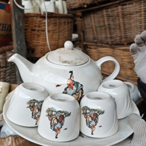 库存微瑕老寿星多孔茶壶一套容量1000毫升